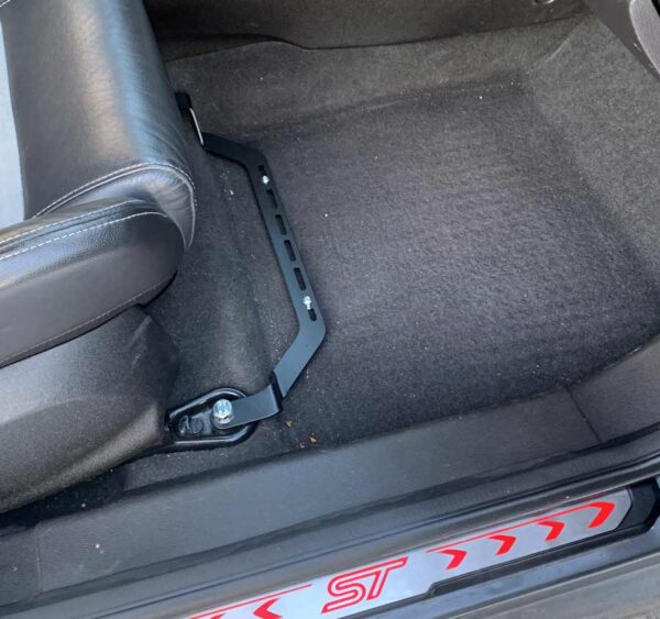 ford fiesta mk6 fire extinguisher mount