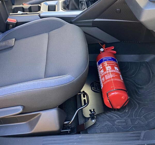 duster fire extinguisher mout