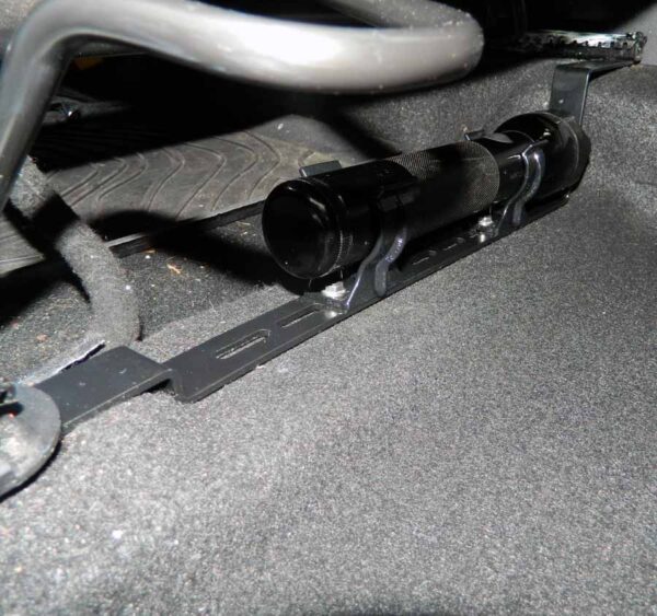 Duster HM Fire Extinguisher Bracket