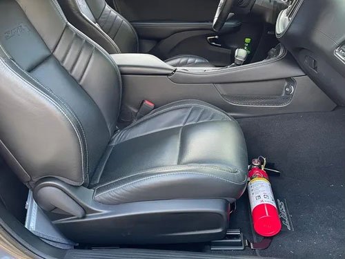 dodge-challenger-fire-extinuisher-bracket-review-03